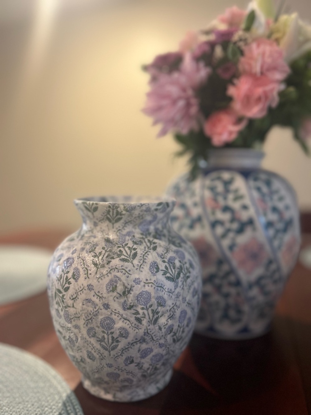 FLORAL VASE - Picture 2 of 5
